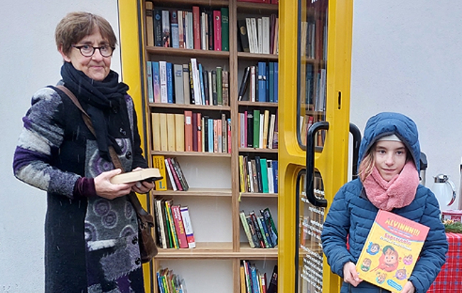 Add Image Description